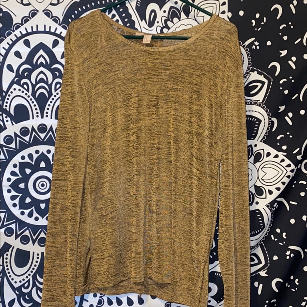 Long sleeve open back gold blouse